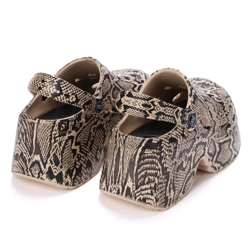 Sandalias animal print