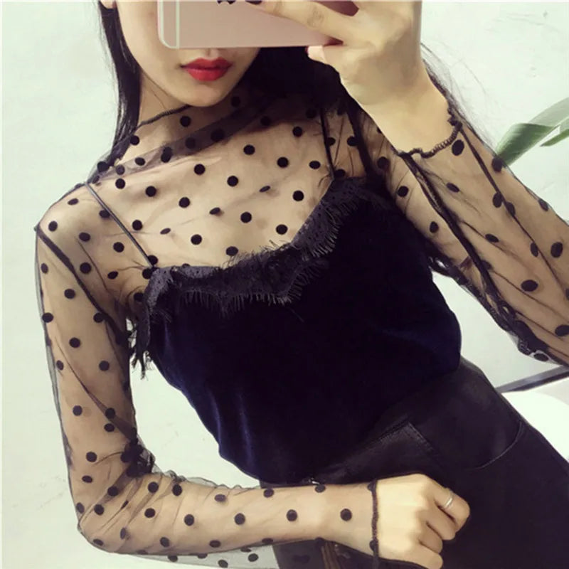 Blusa negra transparente